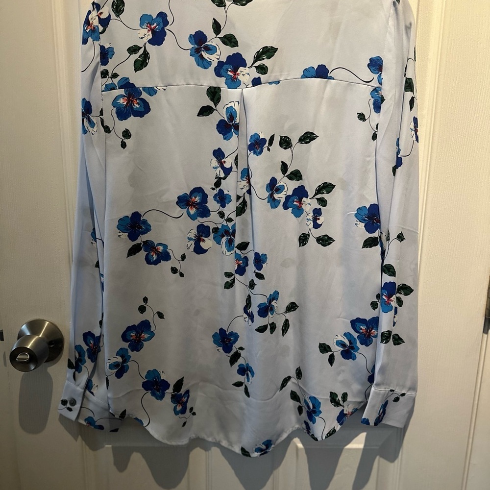Ann Taylor factory Womens soft Button Down Long Sl Floral Blouse Size Small $65 - Picture 5 of 7